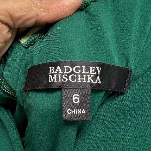 Badgley Mischka Green Off‎ The Shoulder Maxi Dress Women’s Size 6 - Picture 3 of 7